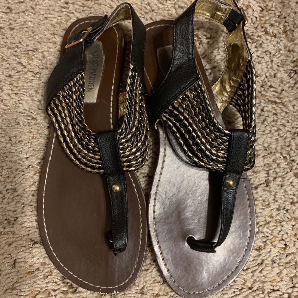 Steve Madden sandals-GUC